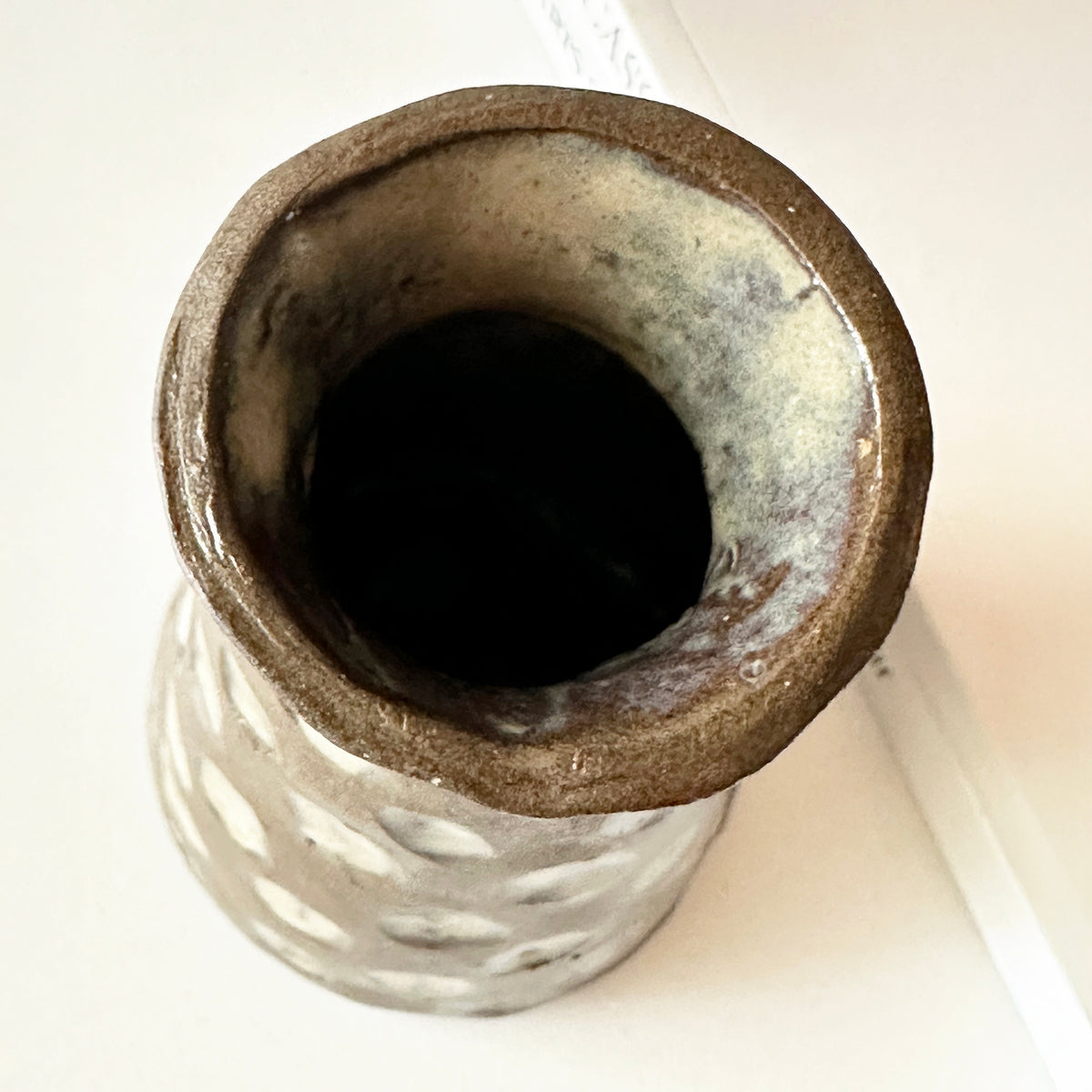 Flower Vase Dots